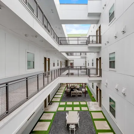 Snazzy Loft Style 2Br I Gym I Parking I Workspace Dallas Exterior photo